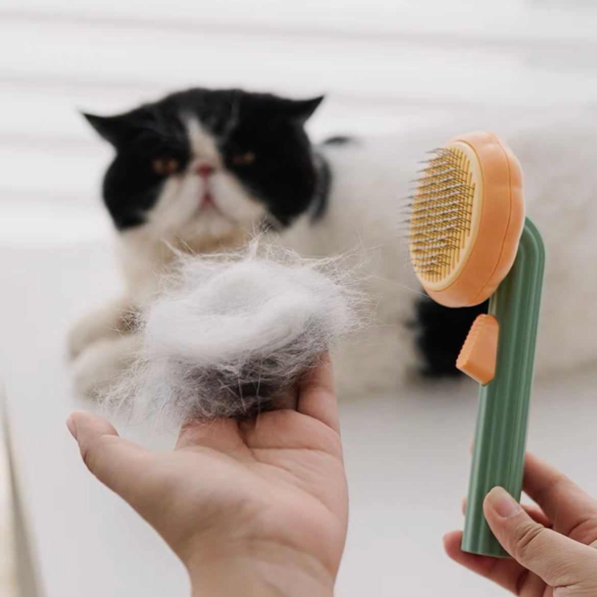 Self-Cleaning Pet Grooming One-Click Hair Brush - Sunflower